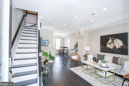 1441 Duncan St, Washington, DC 20002-5407