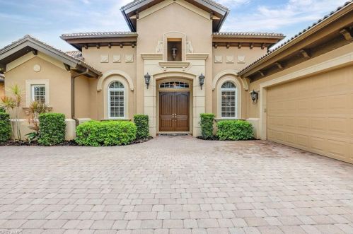 8914 Shenendoah Cir, Naples, FL 34113-1661
