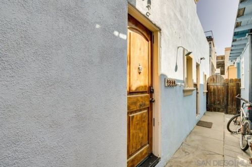730 Rockaway Ct, San Diego, CA 92109-7115