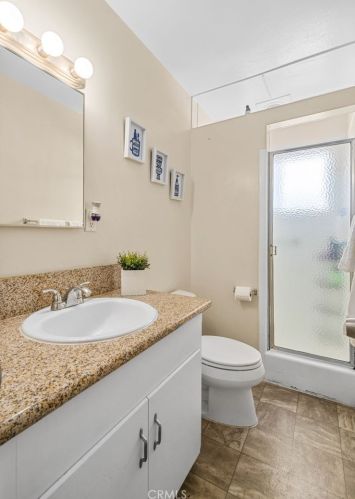 16193 Colina St, Victorville CA  92395-3610 exterior