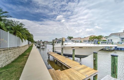 413 Islebay Dr, Ruskin FL  33572-3332 exterior