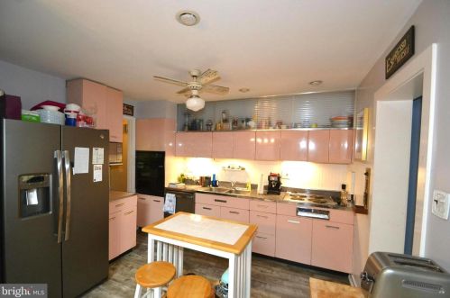 200 Runson Rd, Camp Hill PA  17011-2637 exterior