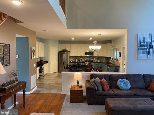 500 Rosemary Ln, Purcellville VA  20132-3274 exterior