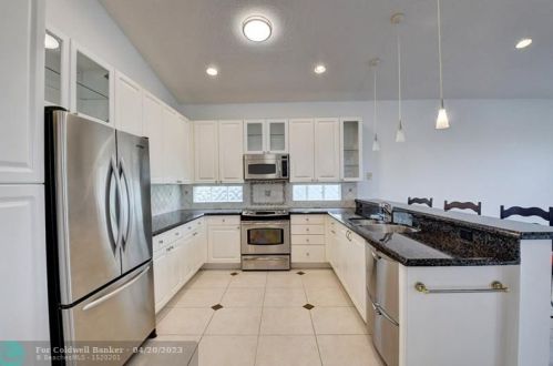 11311 Barca Blvd, Boynton Beach, FL 33437-4073