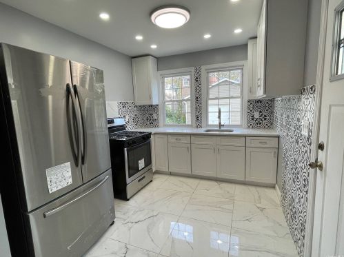 12913 135th Pl, Jamaica, NY 11420-3545