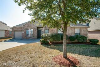 1302 Rosebrook Dr, Midlothian TX  76063-7502 exterior