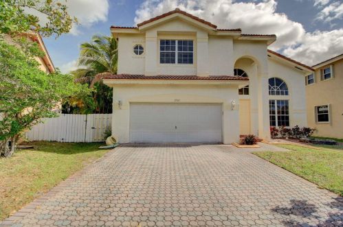 2565 158th Ave, Hollywood, FL 33027-4282