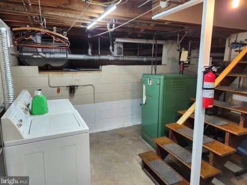 9644 Hamilton Blvd, Breinigsville PA  18031-1722 exterior