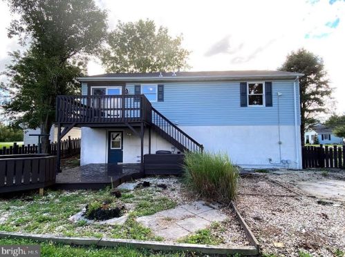 131 Conewago Dr, Hanover, PA 17331-8708