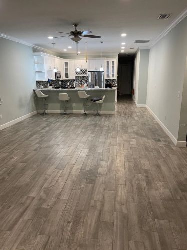 2424 12th St, Saint Petersburg, FL 33704-3118