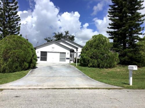 3412 Bevil Ave, Fort Pierce, FL 34984-6538
