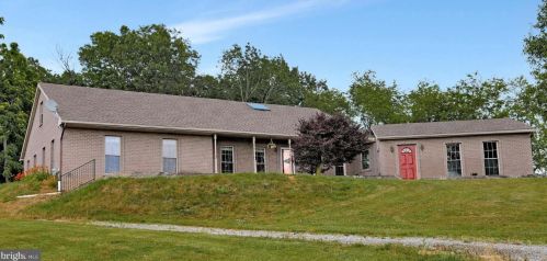 9478 Fort Stouffer Rd, Upton PA  17225-9780 exterior