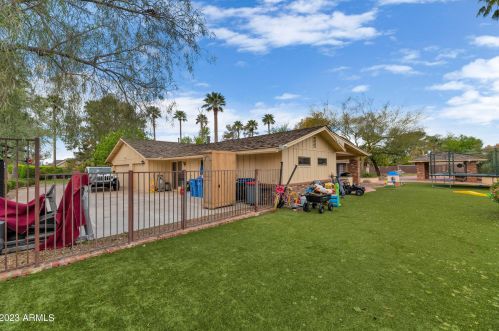 4950 Exeter Blvd, Phoenix AZ  85018-2943 exterior