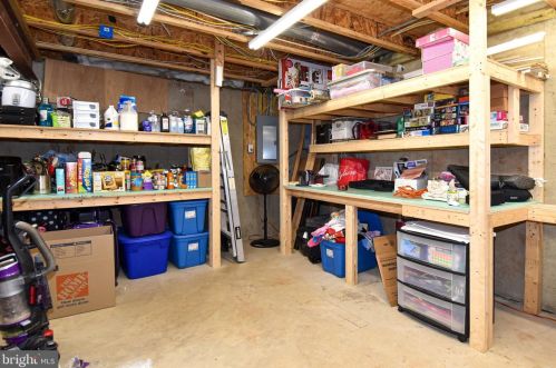 14276 Town Commons Way, Gainesville VA  20155-1497 exterior