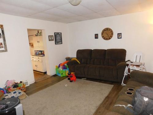 126 Snyder St, Connellsville PA  15425-3403 exterior