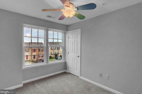 726 Blossom Dr, Hanover PA  17331-2078 exterior