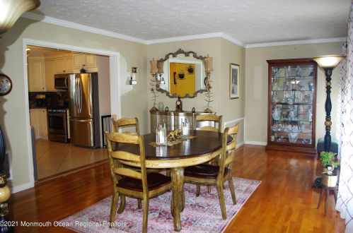 536 Elwood St, Lacey NJ  08731-2324 exterior