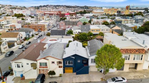 615 Brussels St, San Francisco CA  94134-1901 exterior