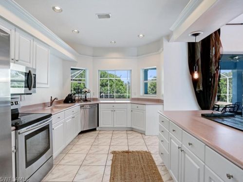 813 Glenn Ave, Lehigh Acres FL 33972-3333 exterior