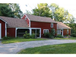 893 Battle St, Concord NH  03303-7702 exterior