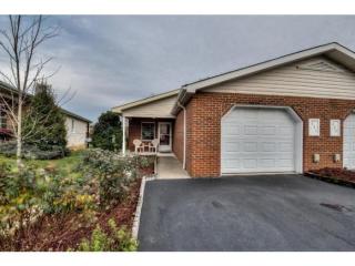 851 Cobblestone Pl, Kingsport, TN 37660-3299