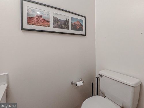 12169 Presidio Way, Woodbridge VA  22192-1052 exterior