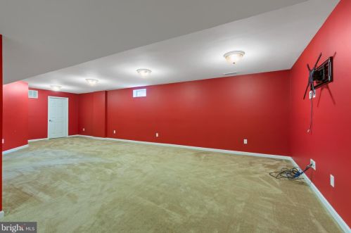 608 Archibald Ln, Florence NJ  08518-4010 exterior