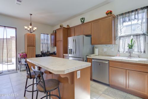 1345 Dolcetto Ln, Santa Maria CA  93458-6326 exterior