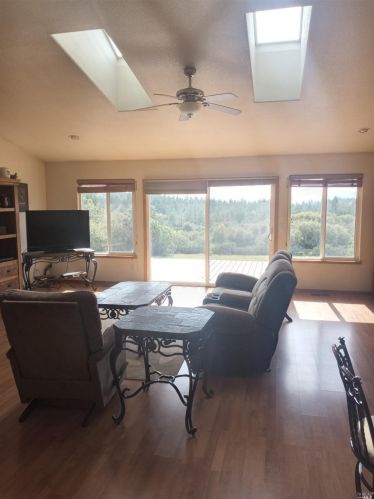 5480 Canyon Rd, Willits CA  95490-9242 exterior