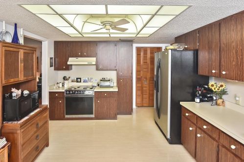 308 South Dr, Nokomis FL  34275-1343 exterior