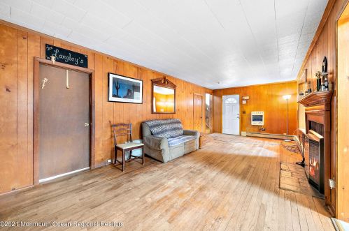 1011 1st Ave, Belmar NJ  07719-3301 exterior