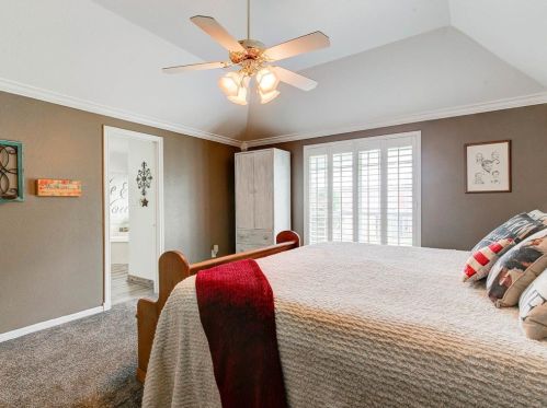 5215 Wedgefield Rd, Granbury TX  76049-4166 exterior