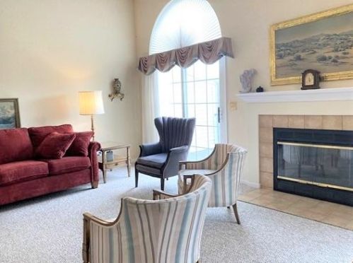 15 Springside Dr, Newport, KY 41076-1935