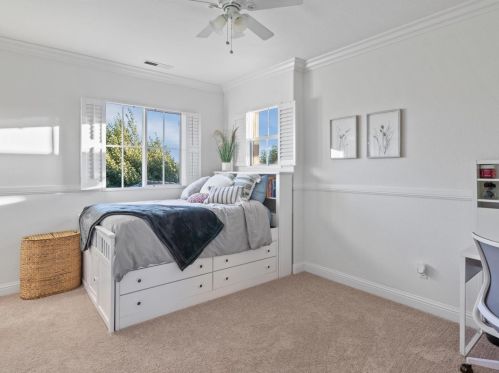 2075 Merlot Dr, Morgan Hill CA  95037-3883 exterior