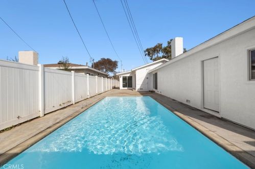 17833 Balfern Ave, Bellflower CA  90706-7154 exterior