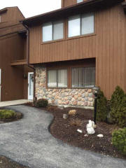 134 Swan Ct, Poughkeepsie, NY 12603-6970