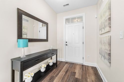 113 Hill Place Dr, Mc Donald, PA 15057-3202