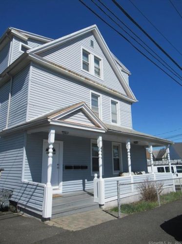 63 Vernon St, Bridgeport, CT 06608-1010