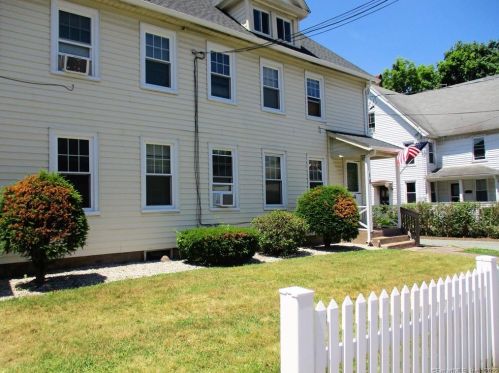14 Winter St, Manchester, CT 06040-5028