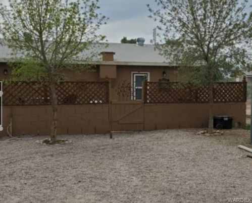 1643 Vly Dr, Mohave Valley AZ  86440-8583 exterior