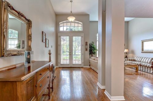 18912 Place Marquette, Lutz FL  33558-5312 exterior