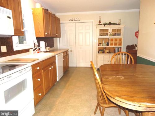 21 Holly Ct, Lees Cross Roads PA  17257-8749 exterior