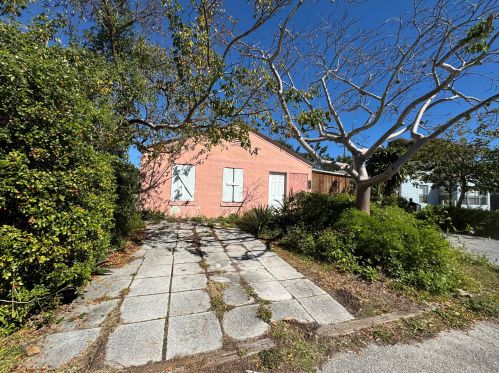 146 18th St, West Palm Beach, FL 33404-6142