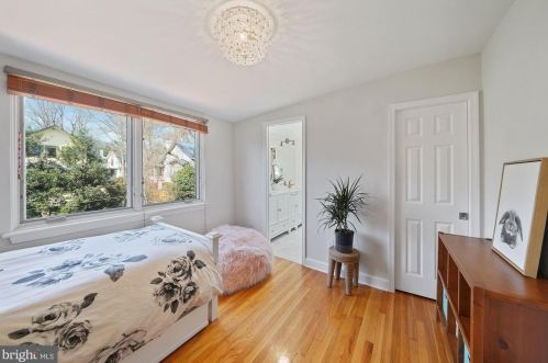 5900 31 Pl, Washington DC 20015-1676 exterior