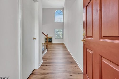 409 Cardinal Ln, Bedminster NJ  07921-1913 exterior