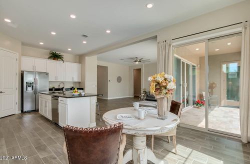 4926 Quiet Way, Gilbert AZ  85298-0648 exterior