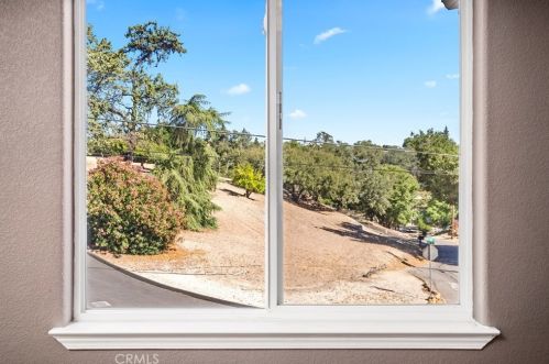 28 Fresno St, Lake Nacimiento CA  93446-2014 exterior