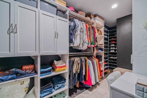 48 Patton Dr, East Brunswick NJ  08816-1130 exterior