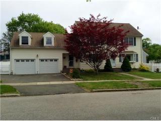 15 Unity Dr, Stratford, CT 06614-3023