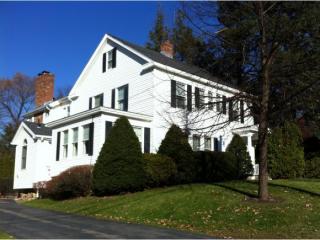 46 Cliff St, Burlington VT  05401-4505 exterior